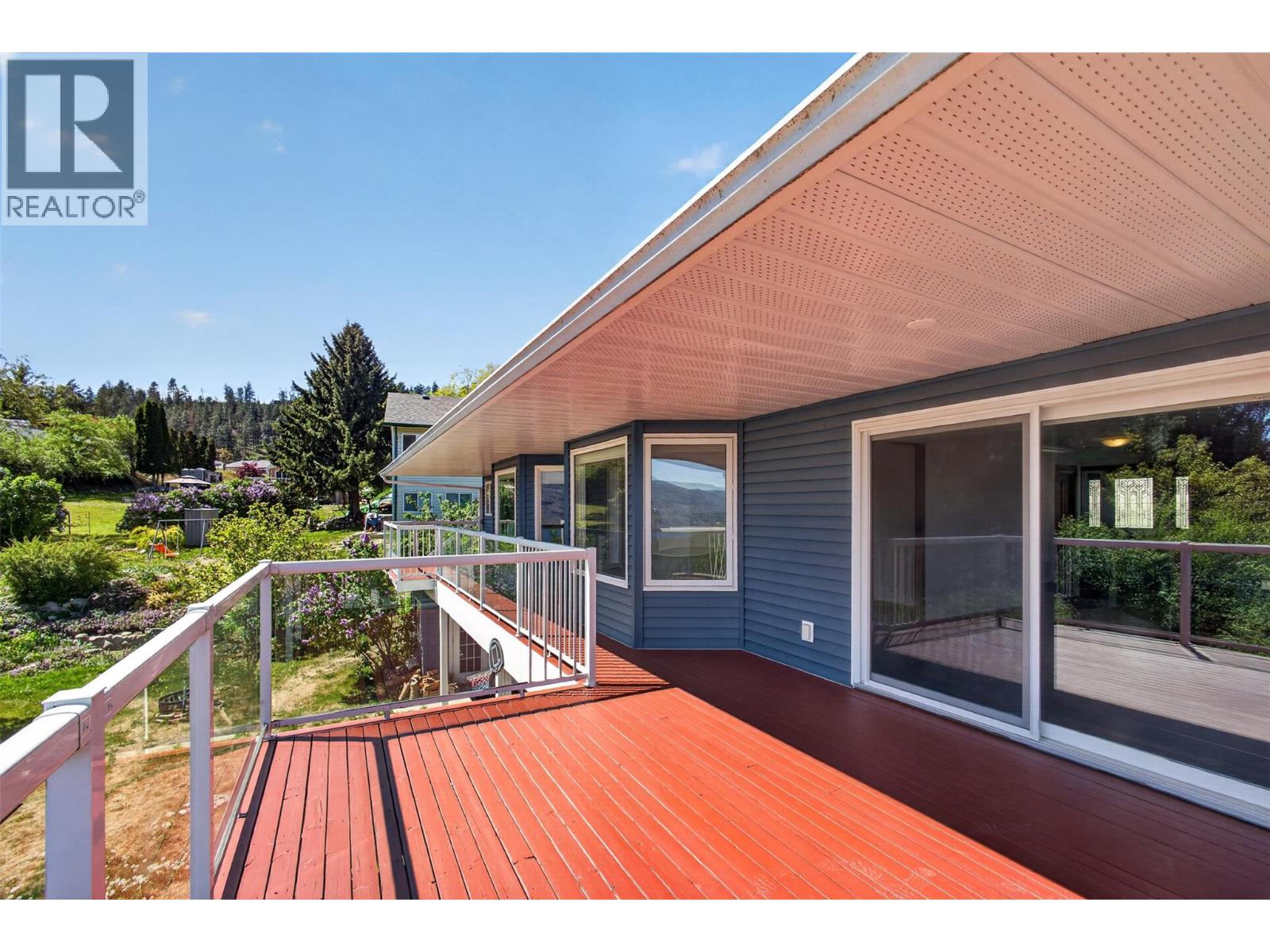 4739 Peachland Place, Peachland