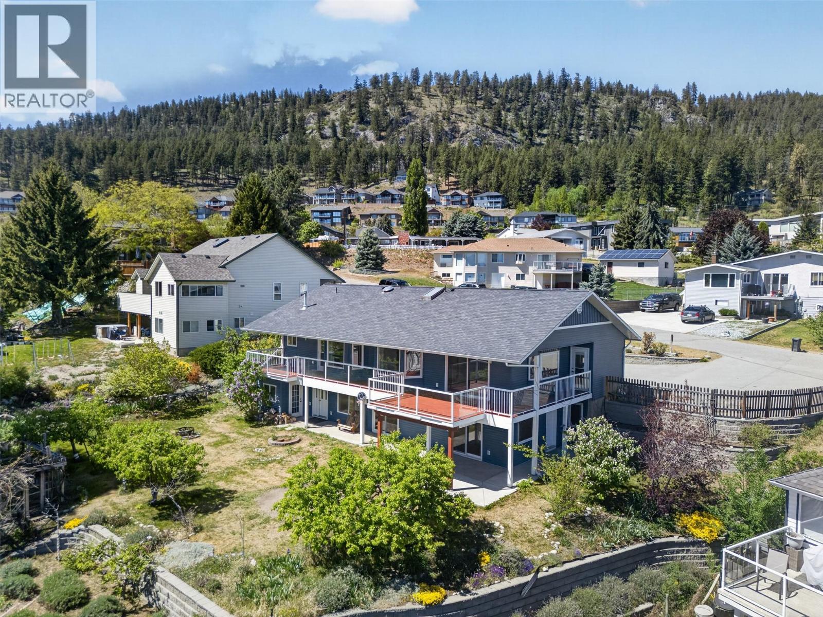 4739 Peachland Place, Peachland