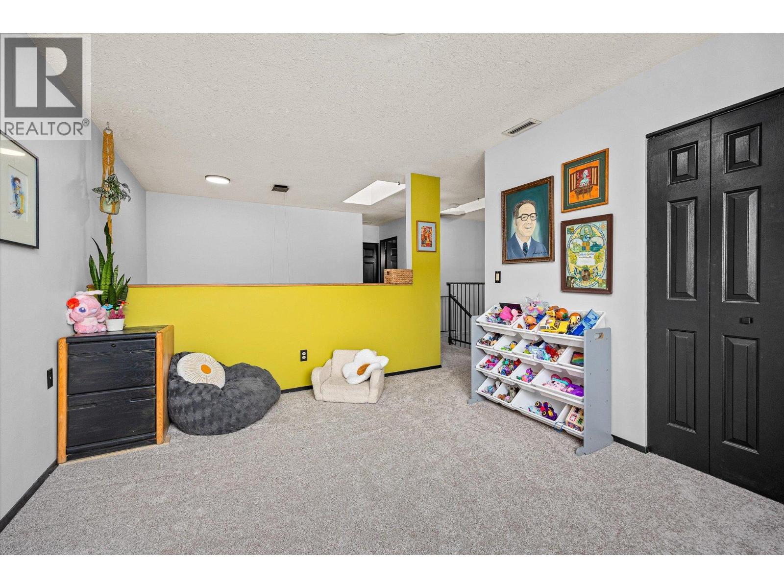 #15 2055 Ethel Street - 29