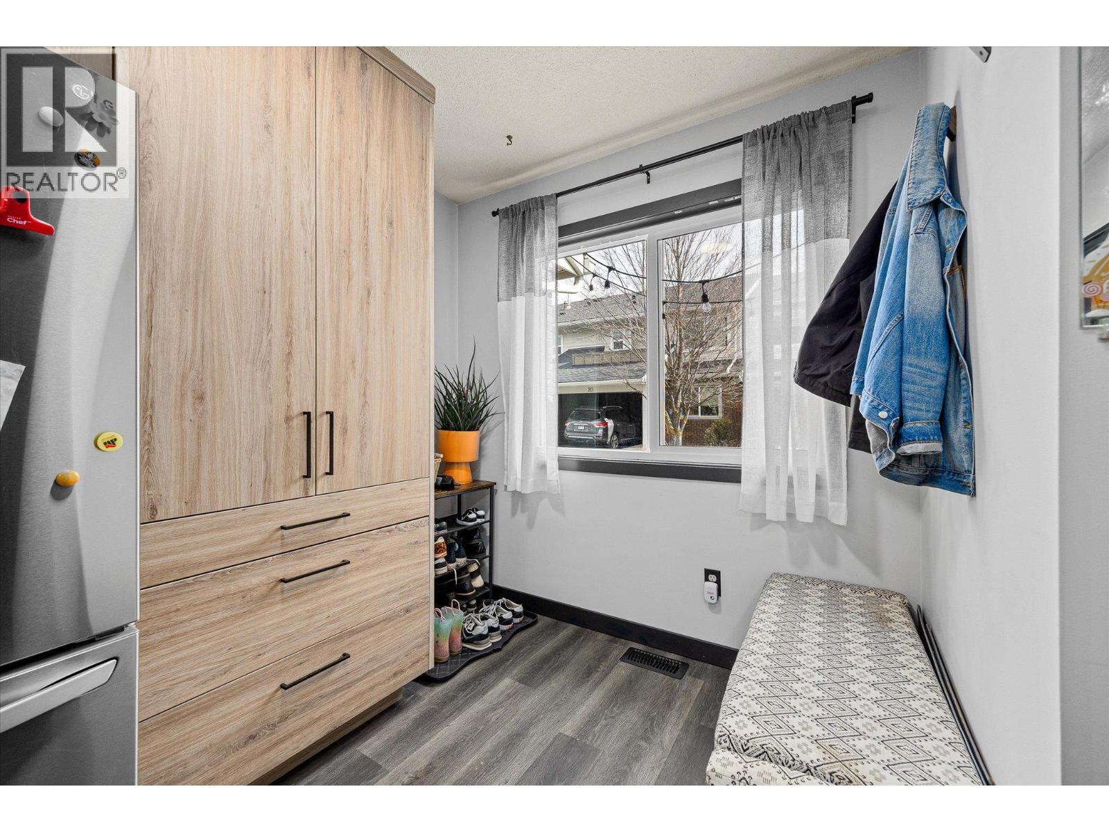 #15 2055 Ethel Street - 8