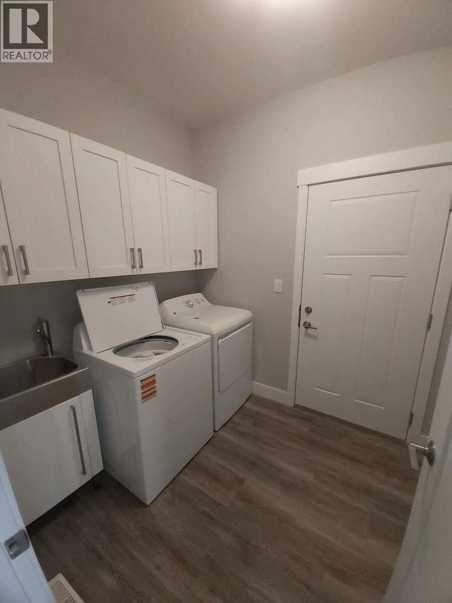2081 14 Avenue SE - 12