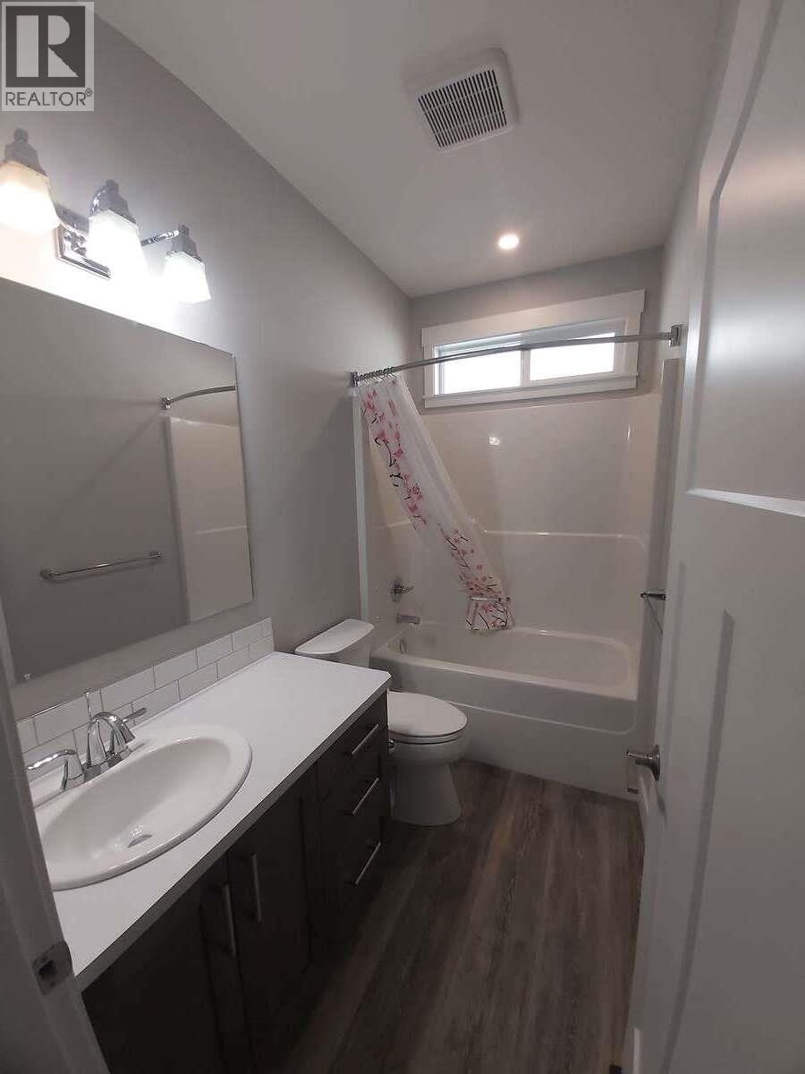 2081 14 Avenue SE - 15