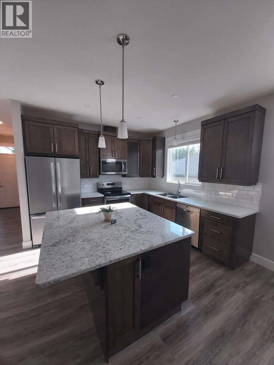 2081 14 Avenue SE - 8