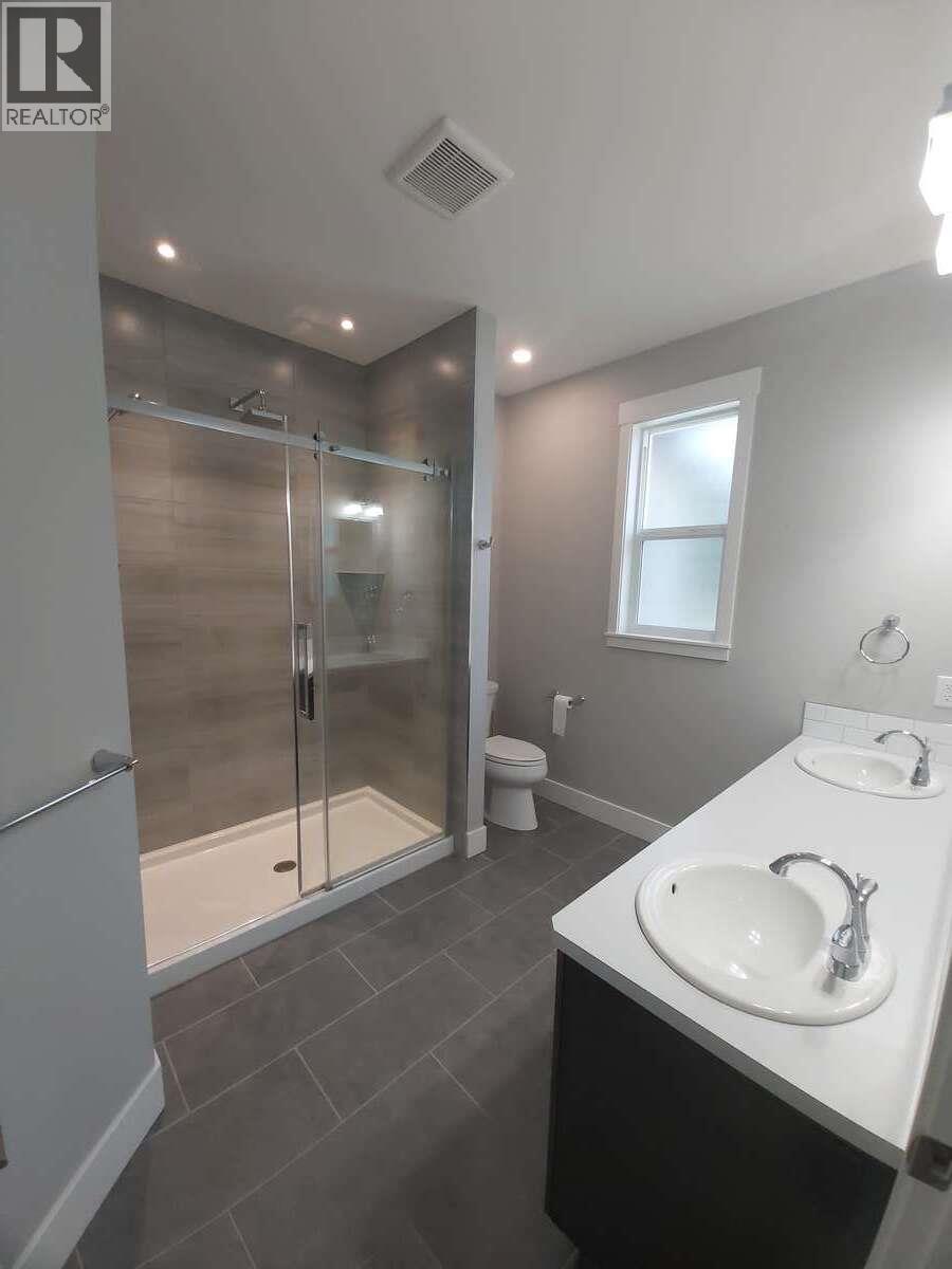 2081 14 Avenue SE - 18