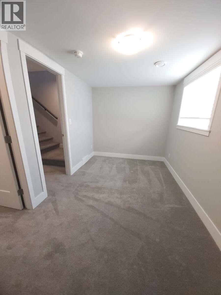 2081 14 Avenue SE - 41