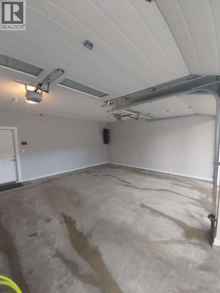 2081 14 Avenue SE - 27