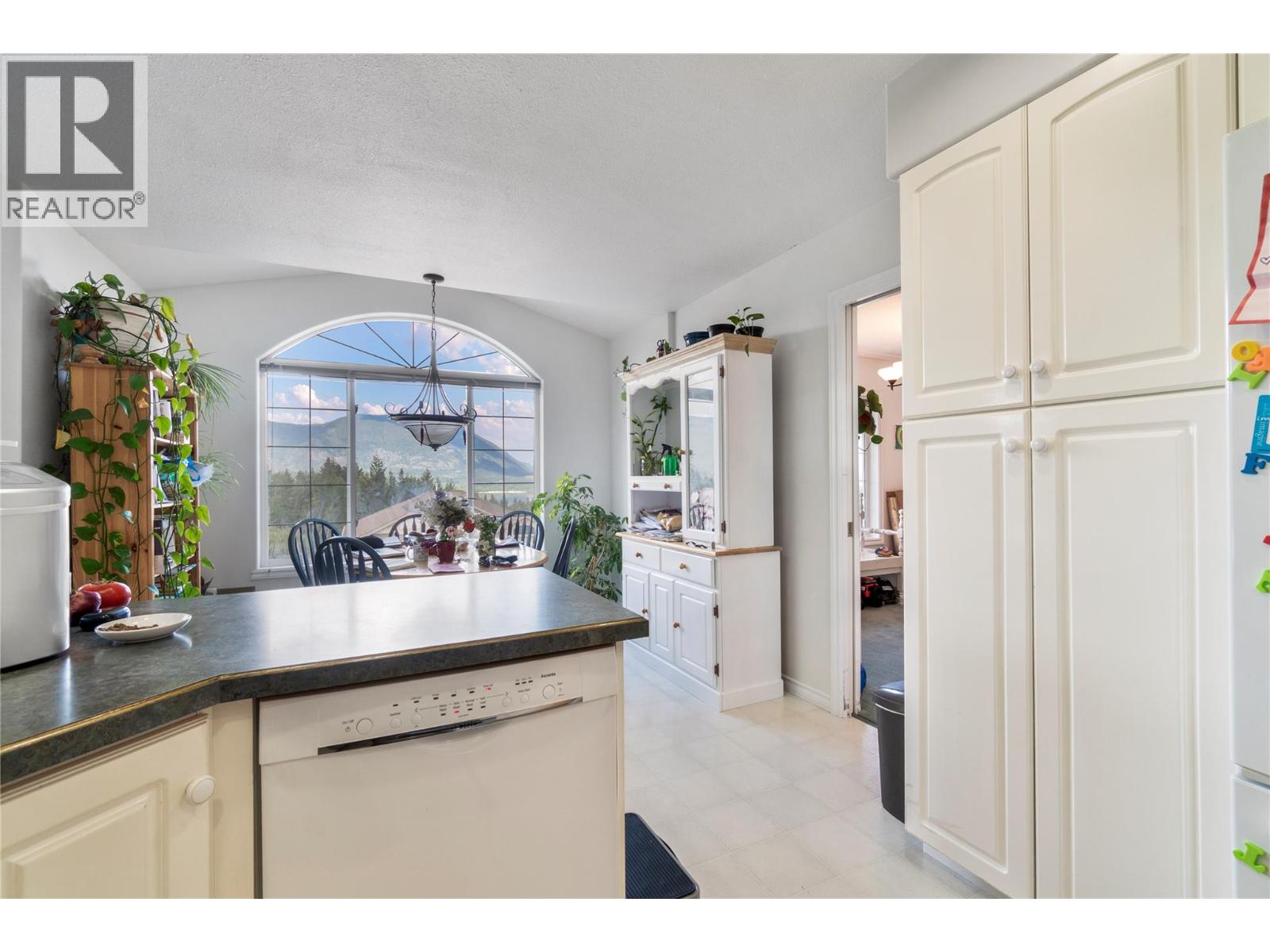 650 17 Street SE, Salmon Arm