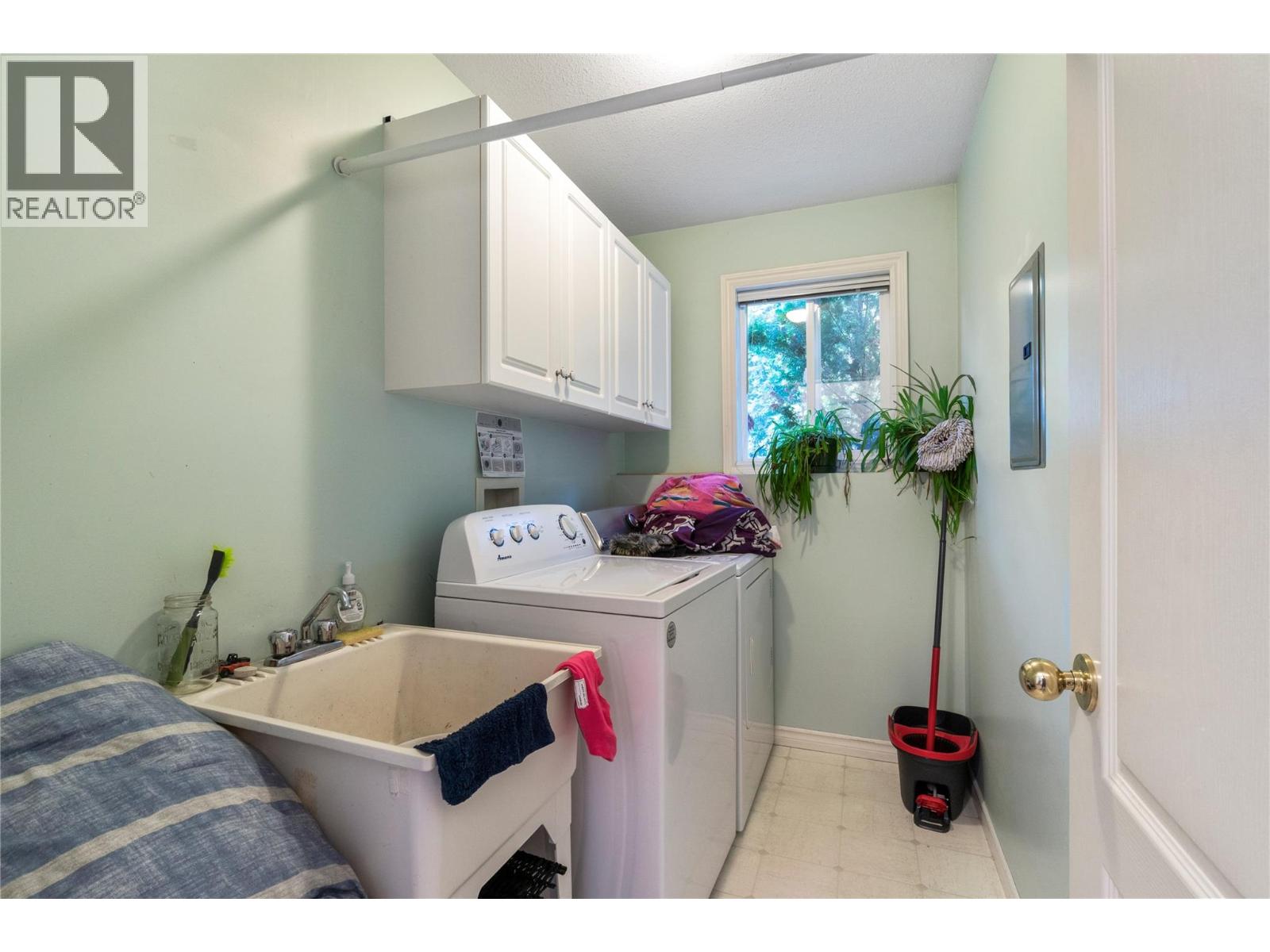 650 17 Street SE, Salmon Arm