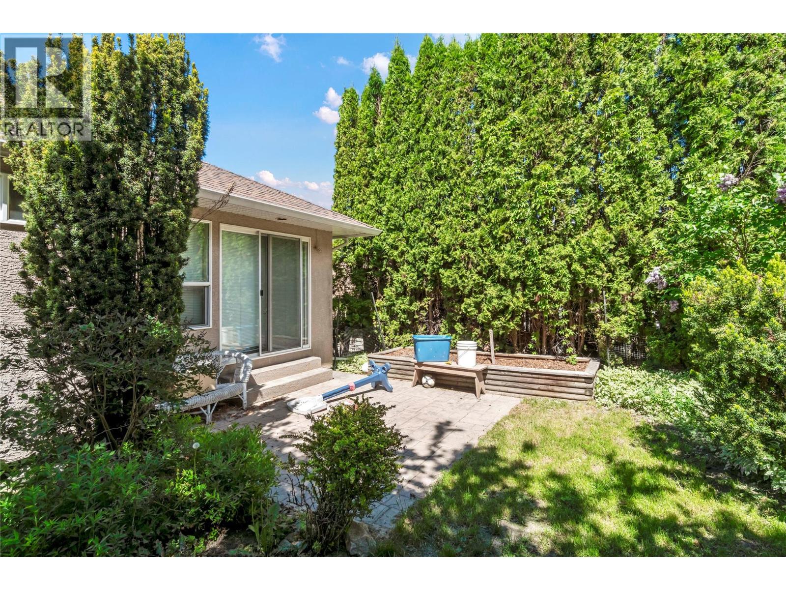 650 17 Street SE, Salmon Arm