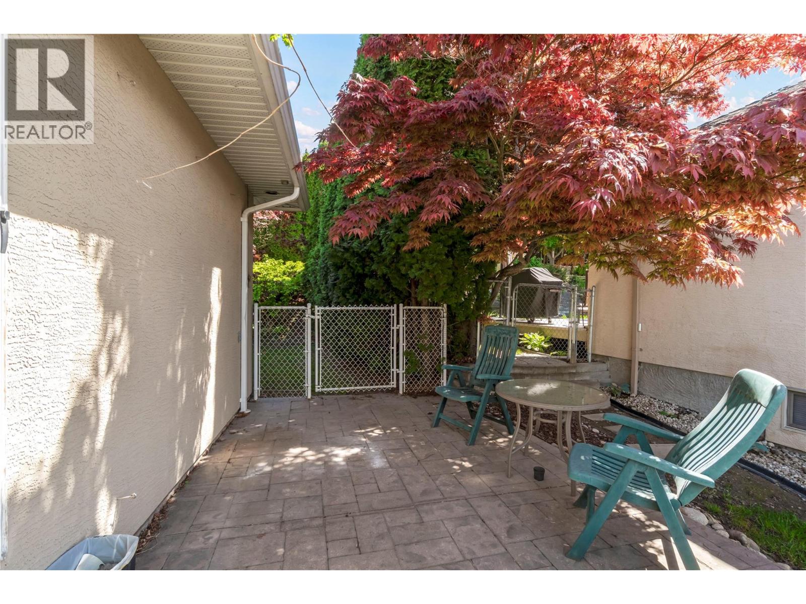 650 17 Street SE, Salmon Arm