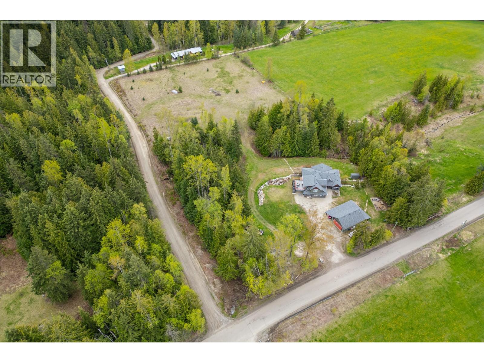 787 Crescent Bay Road, Nakusp