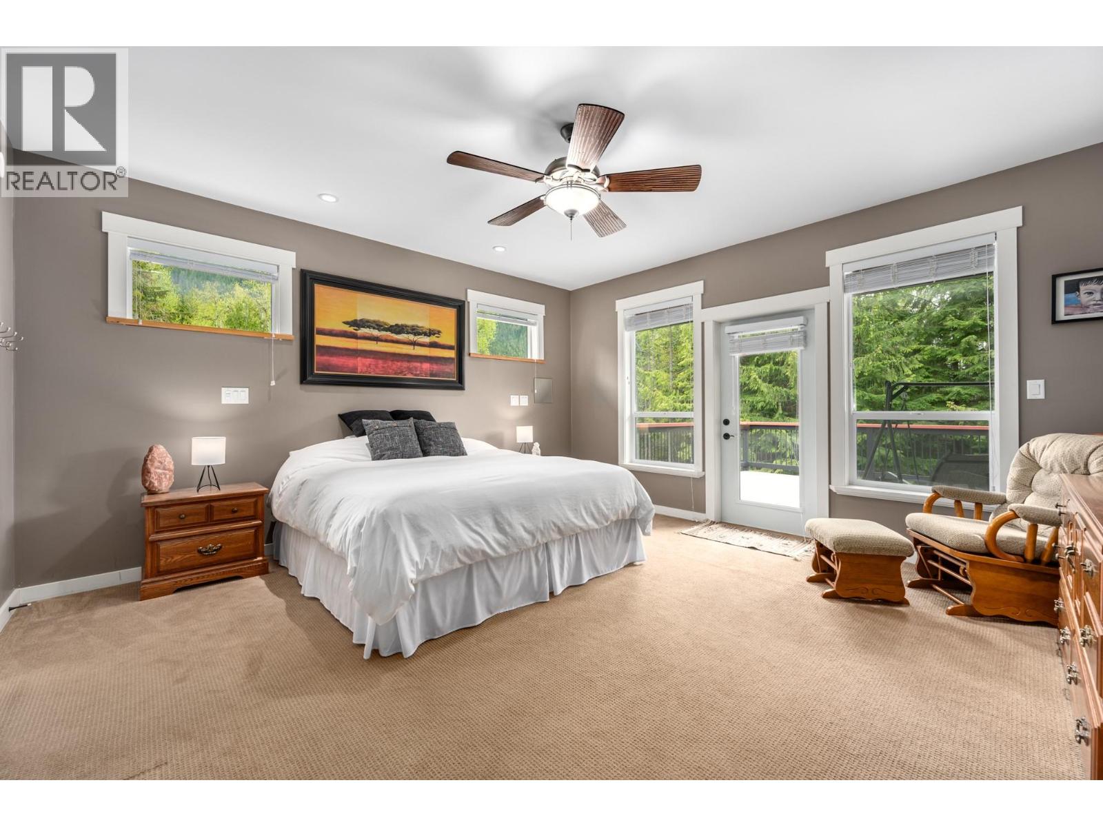 787 Crescent Bay Road, Nakusp