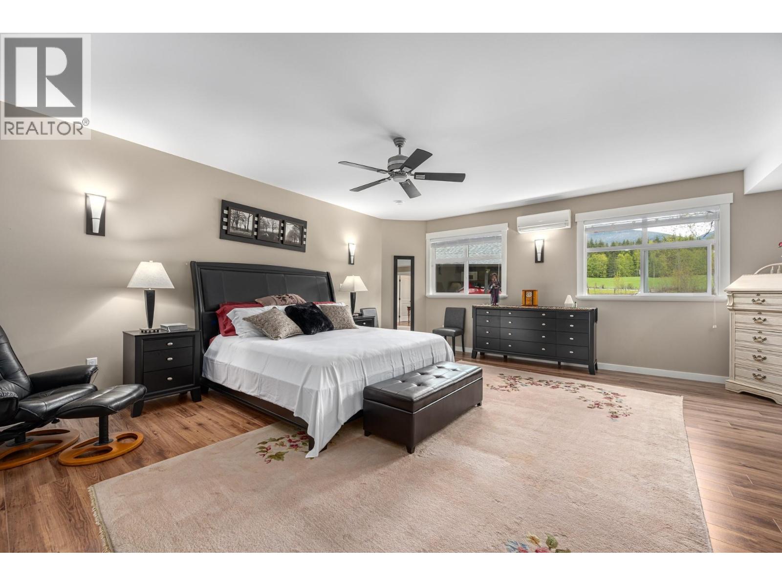 787 Crescent Bay Road, Nakusp