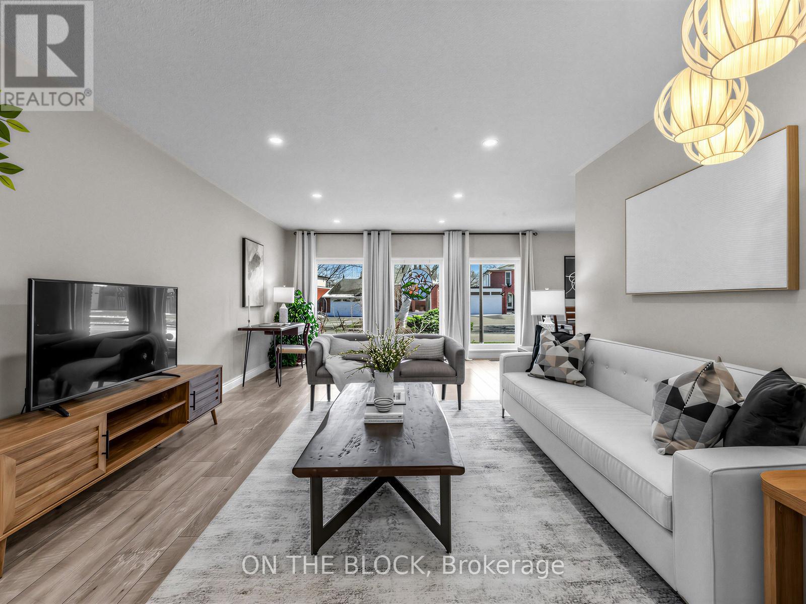 41 EASTLEA CRESCENT - Image 2