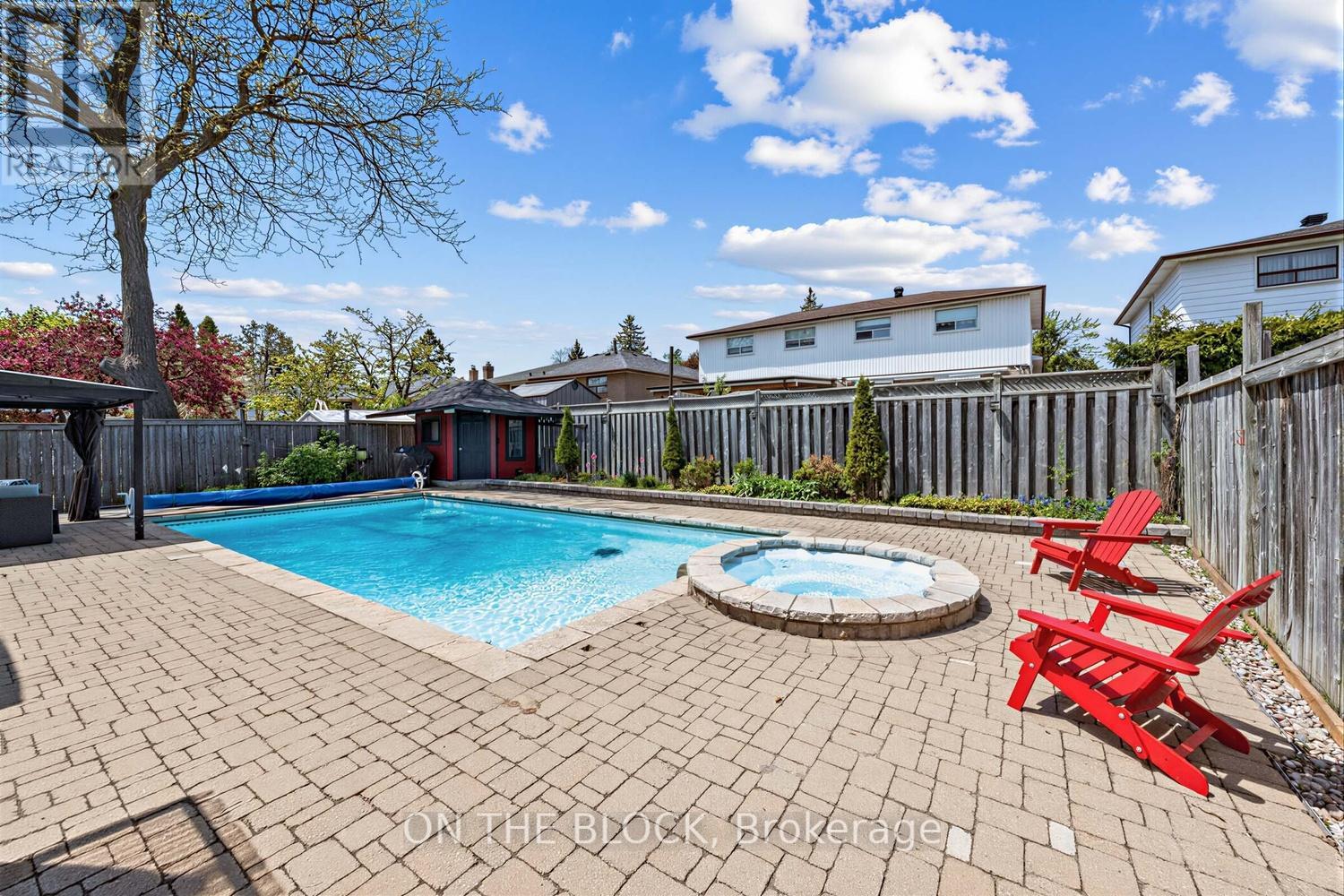 41 EASTLEA CRESCENT - 3