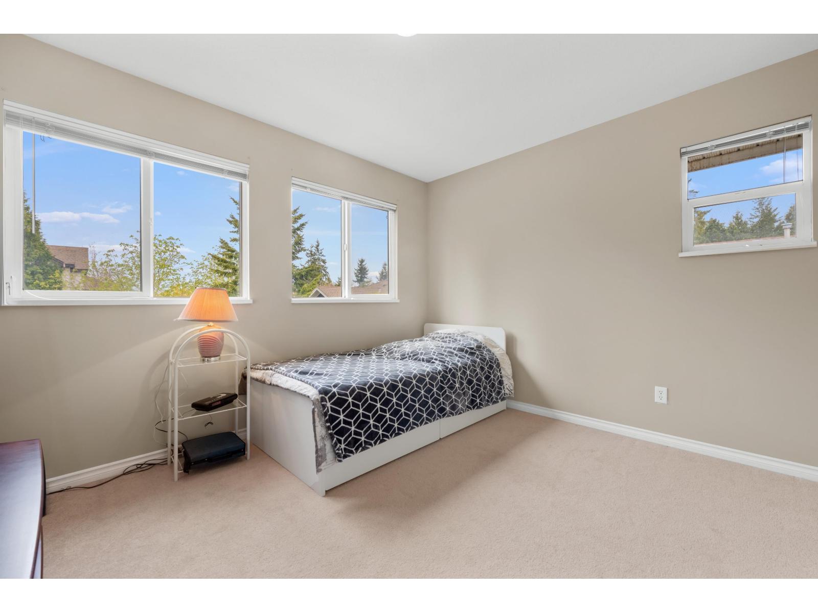 62 15133 29A AVENUE, Surrey