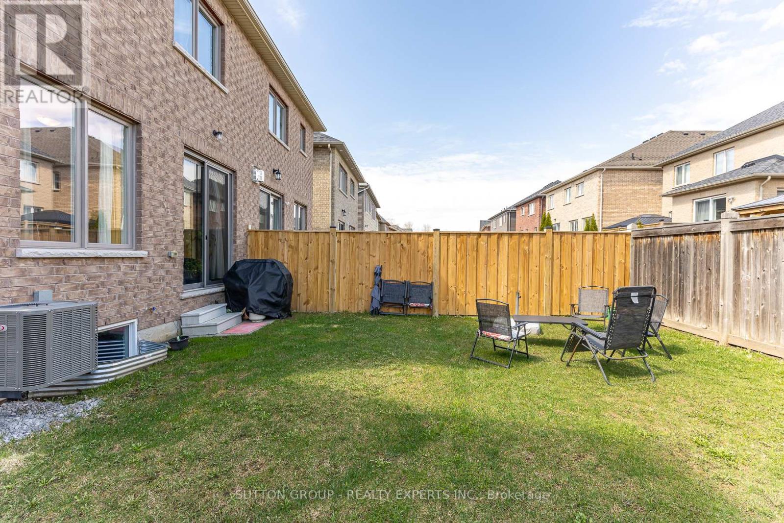 130 ICE PALACE CRESCENT - 46