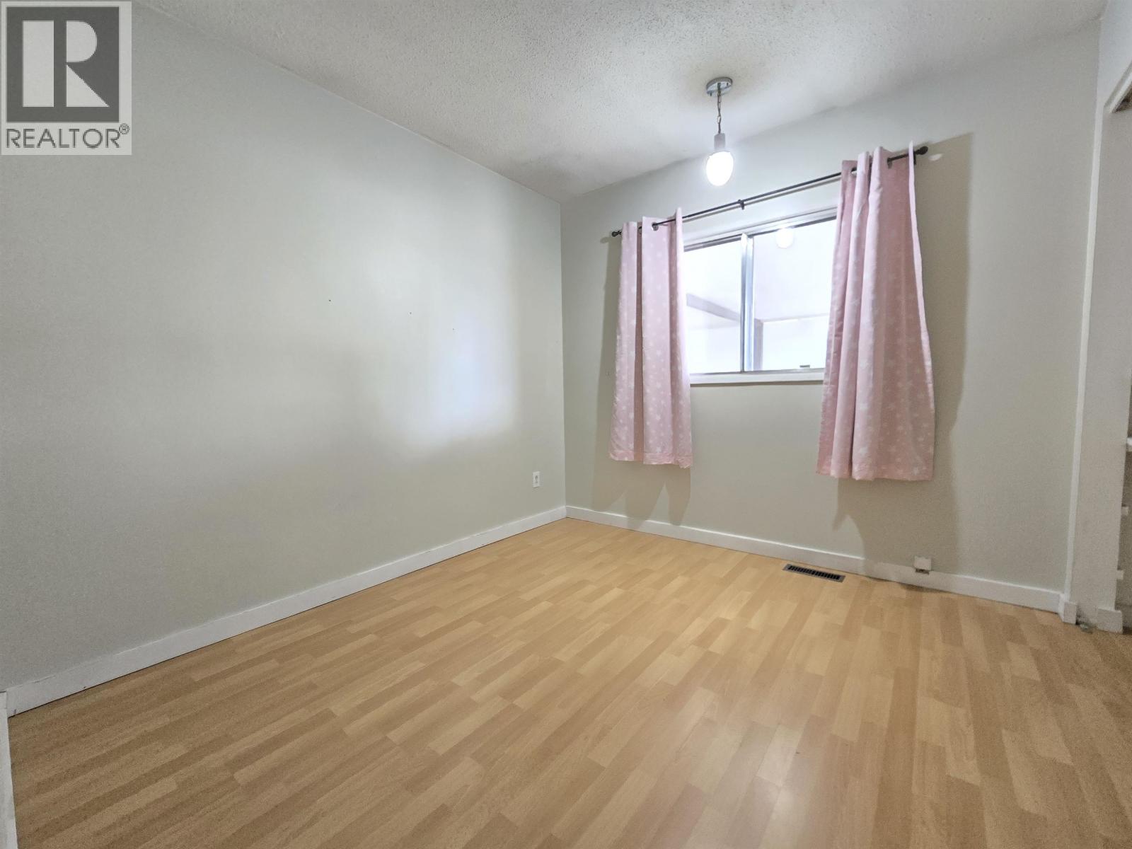 1410 7TH AVENUE - 15