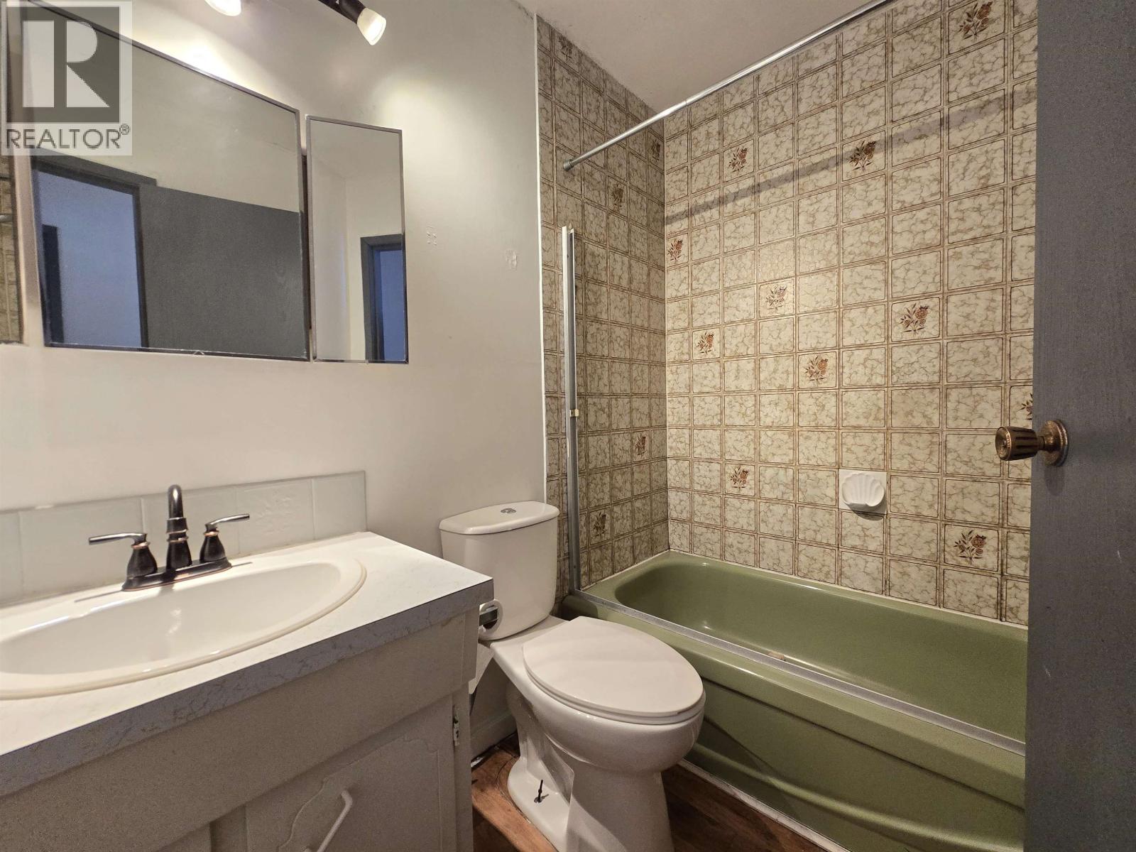 1410 7TH AVENUE - 14