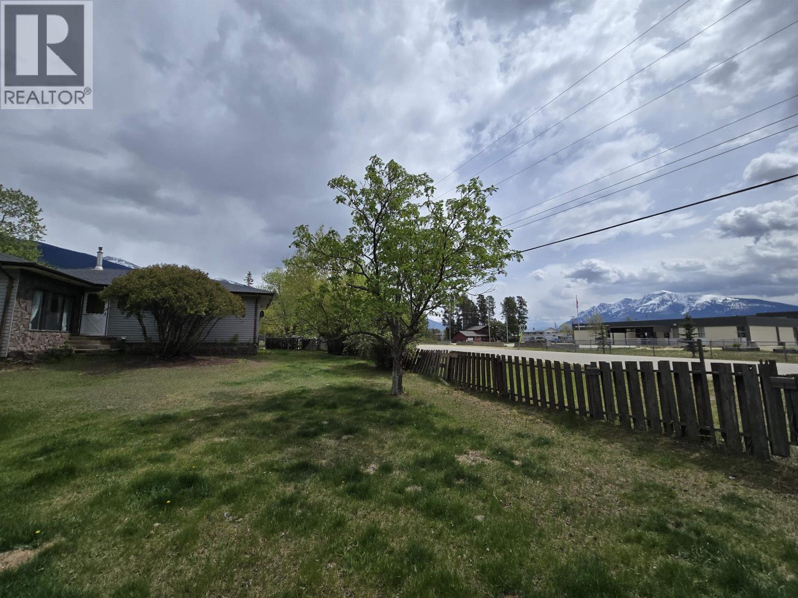 1410 7TH AVENUE, Valemount