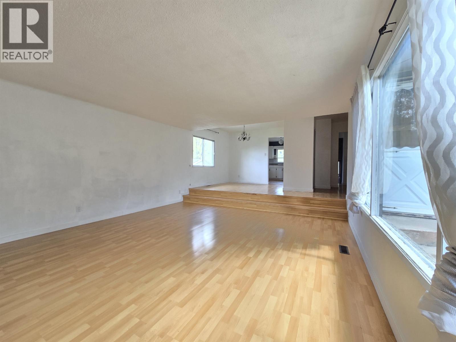 1410 7TH AVENUE, Valemount