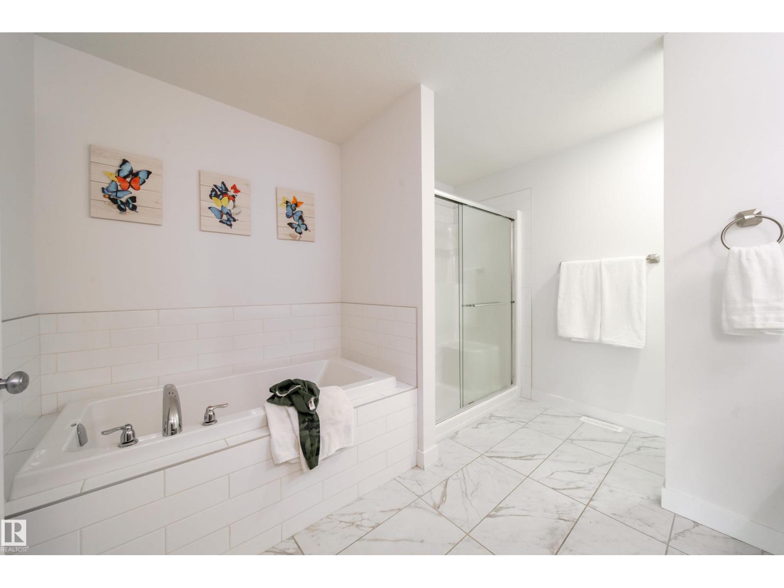 22931 96 AV NW - 22