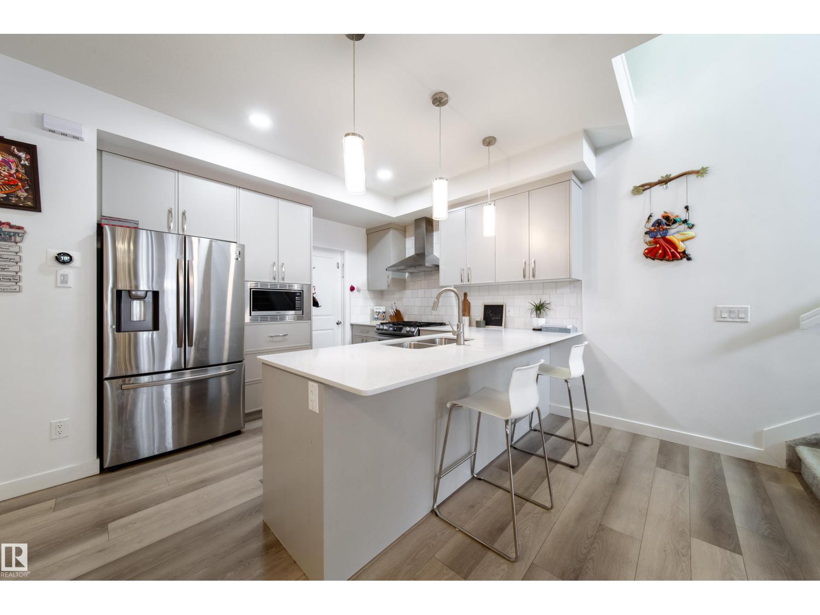 22931 96 AV NW - 7