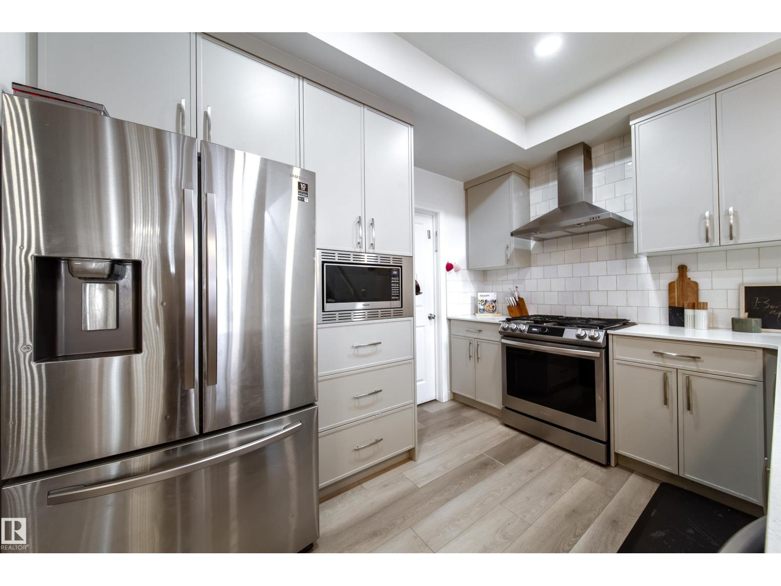 22931 96 AV NW - 9