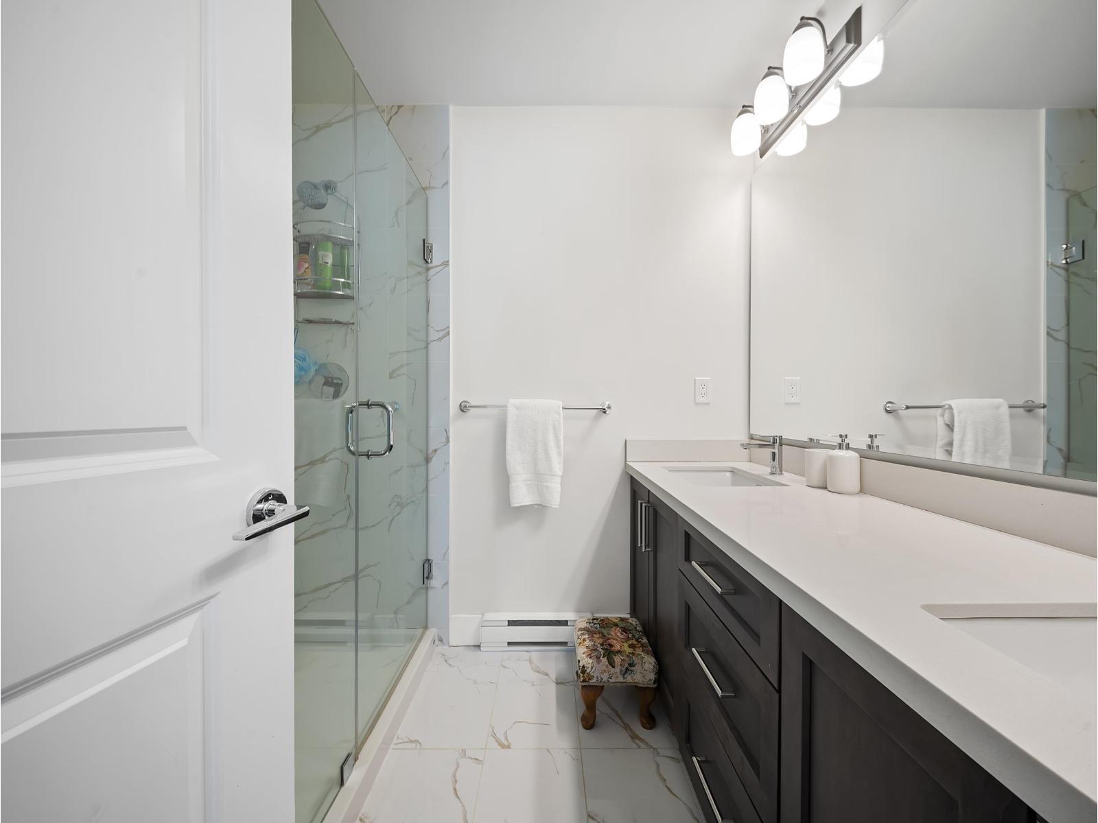115 16528 24A AVENUE, Surrey