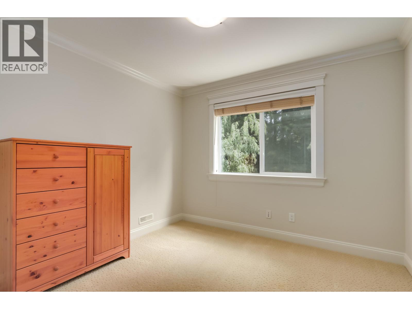 352 ST. JAMES CRESCENT, West Vancouver