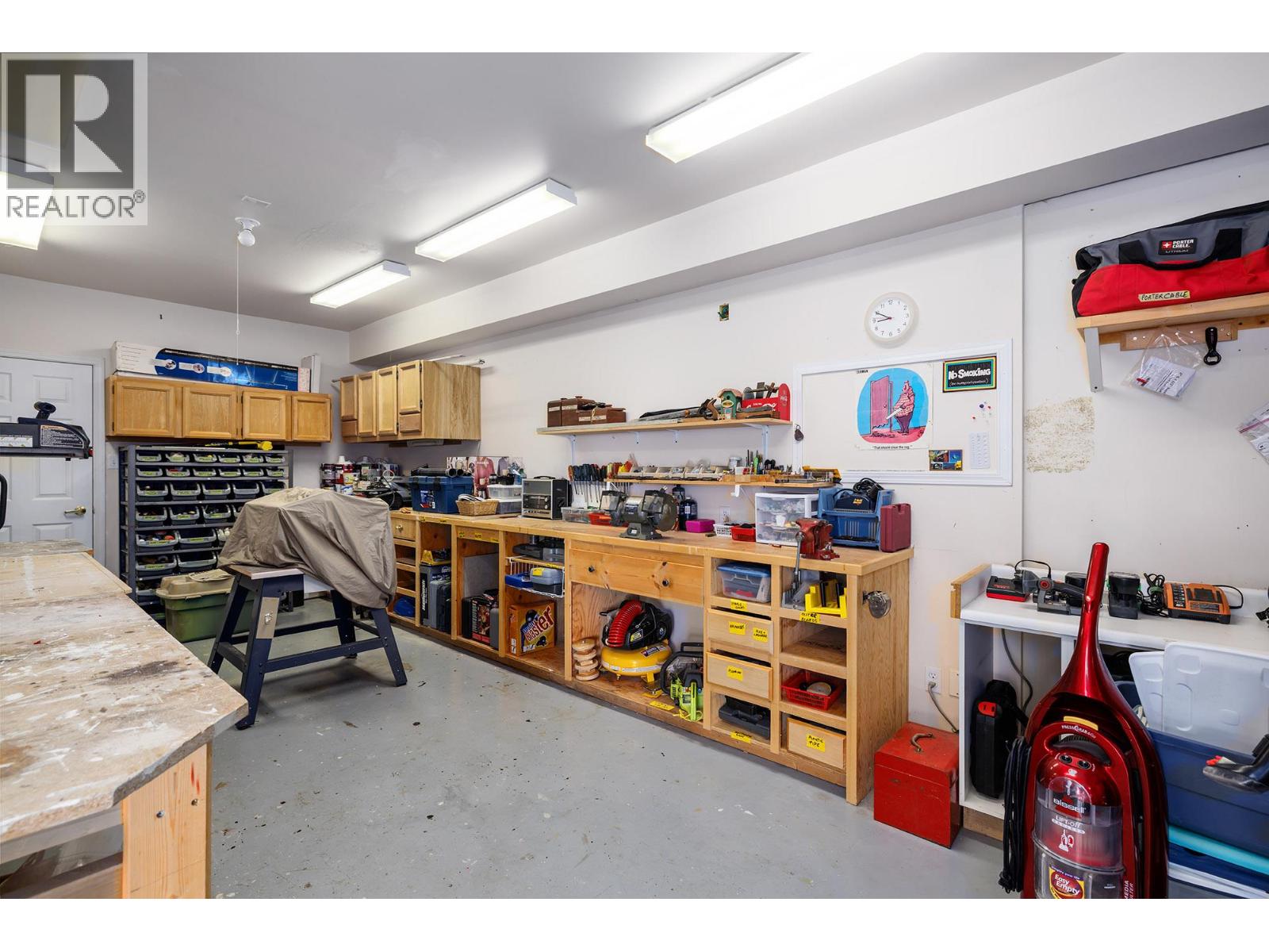 5273 Sutherland Road - 23