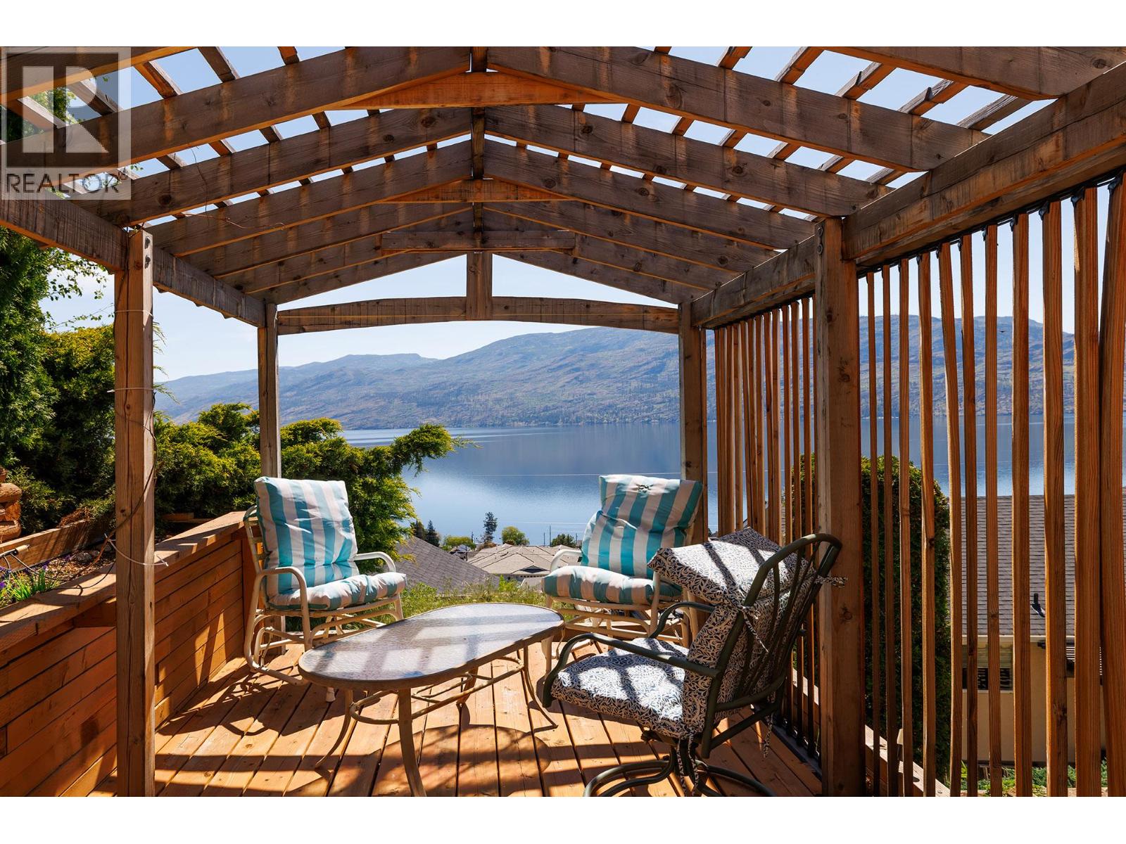 5273 Sutherland Road - 30