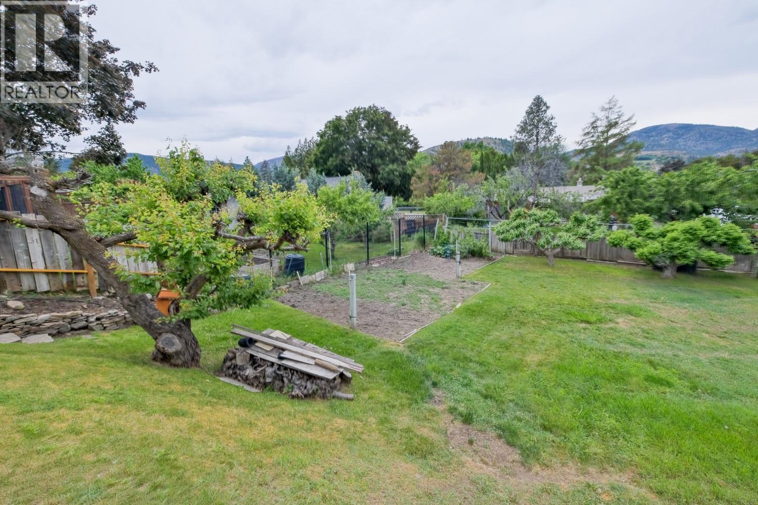 326 CARMEL Crescent - 28