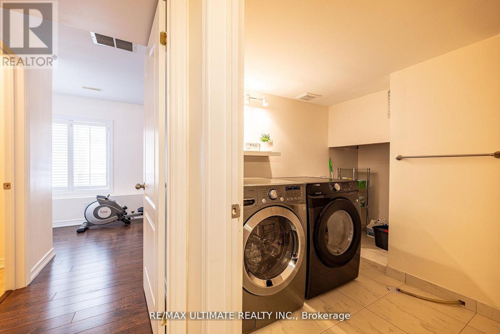 1160 ISLINGTON AVENUE - 38