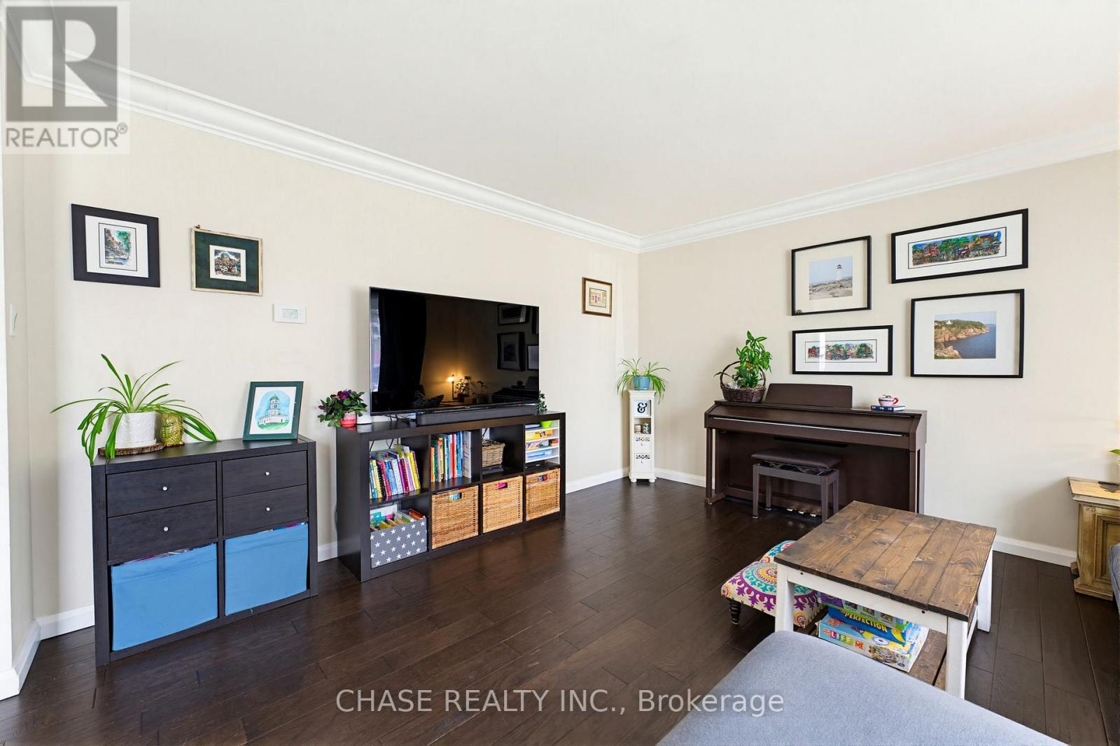 632 GREENHILL AVENUE - 17
