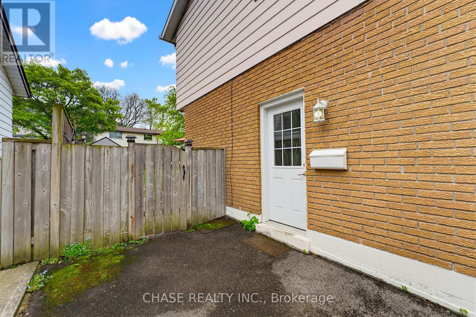 632 GREENHILL AVENUE - 35