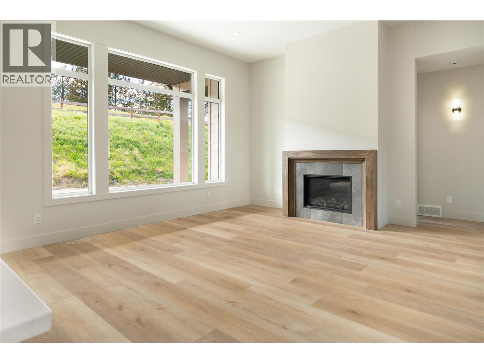 2125 Montenegro Drive, Kelowna
