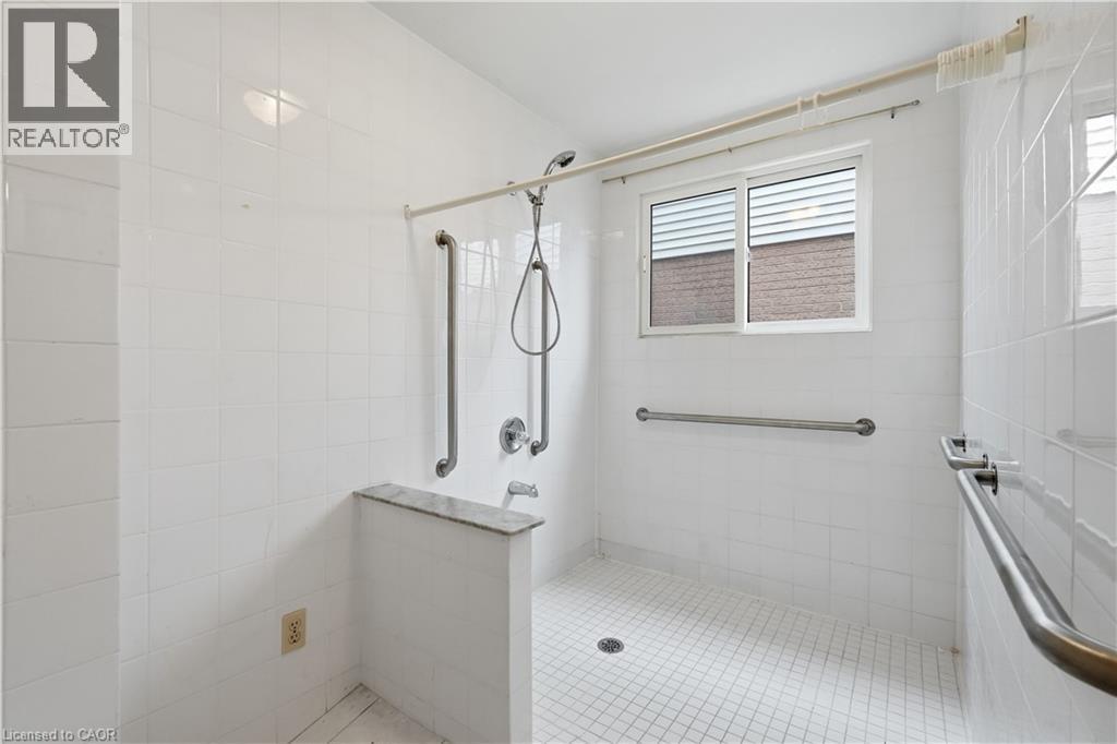 62 DRAGOON Drive, Hamilton, Ontario, L9B2E4 — Photo 34