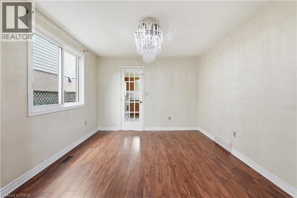 62 DRAGOON Drive, Hamilton, Ontario, L9B2E4 — Photo 17
