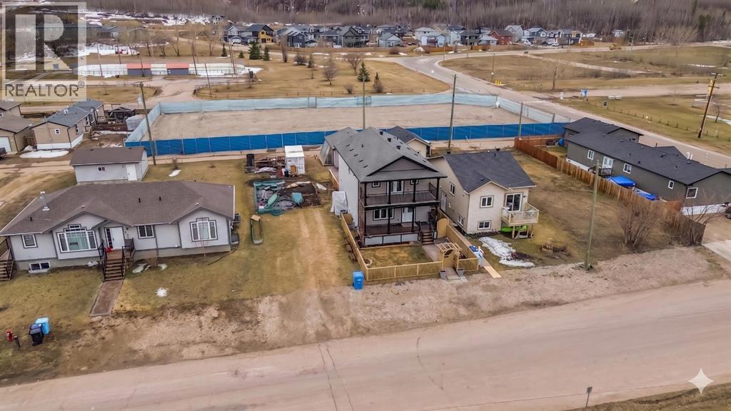 7423 Railway Avenue - 36