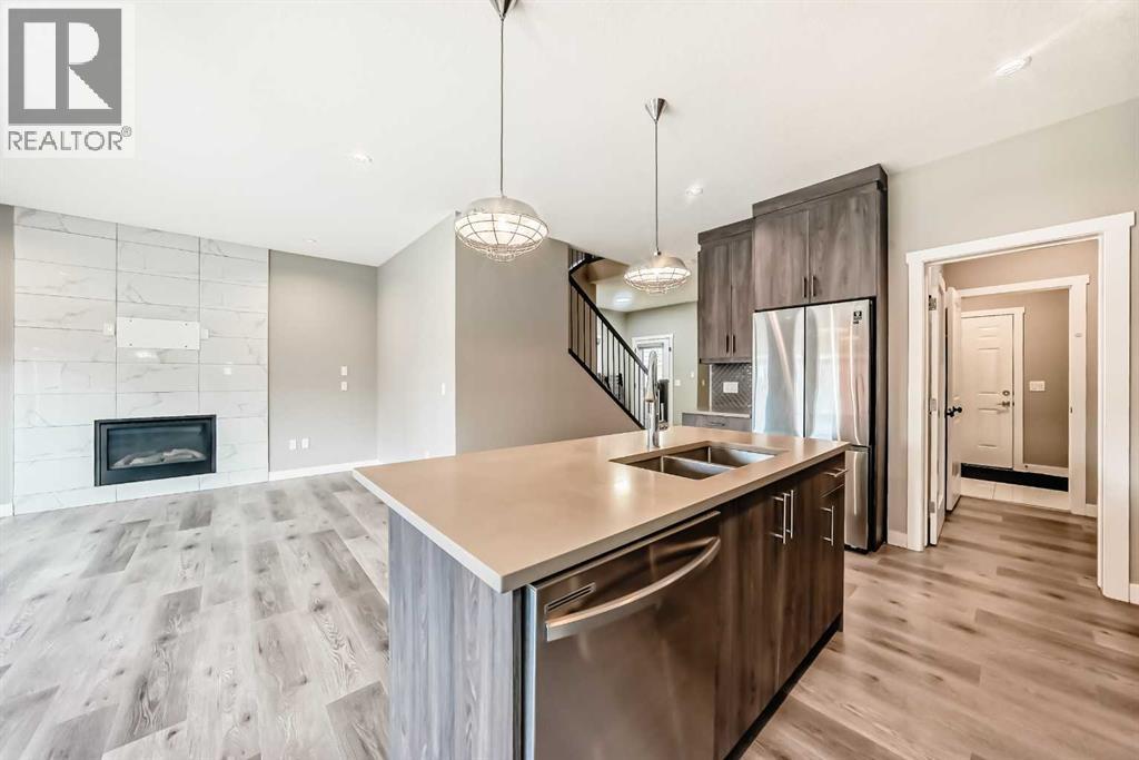 122 Legacy Glen Crescent SE - 12