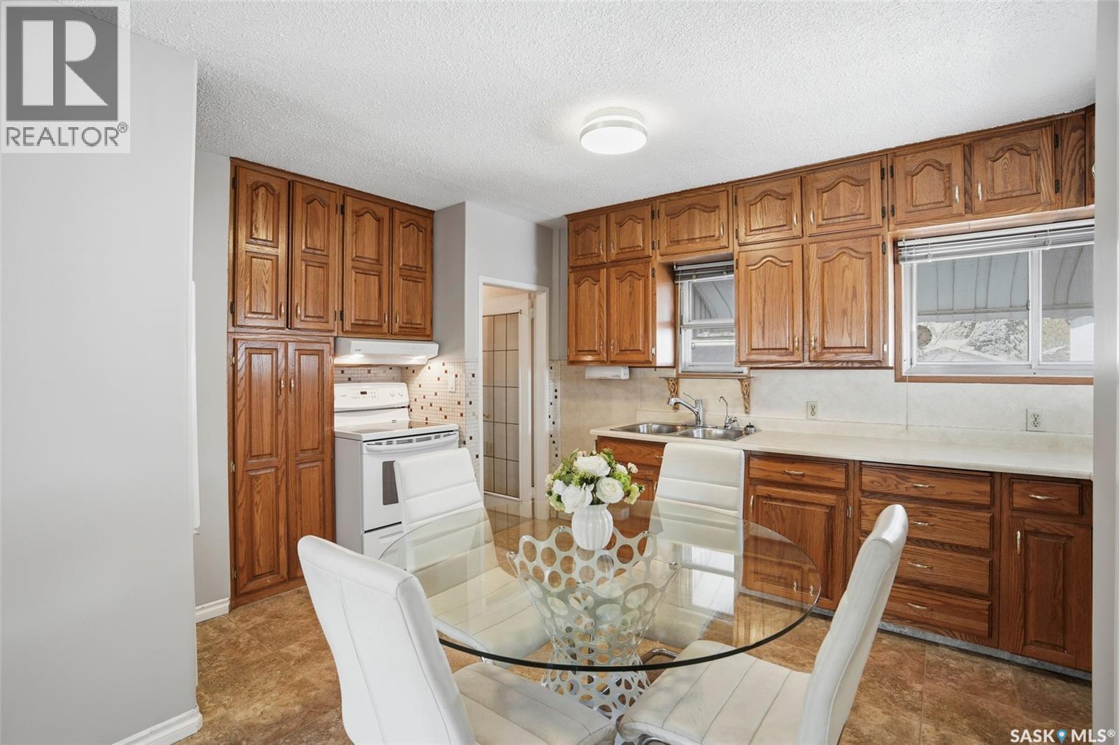 721 H AVENUE S - 9