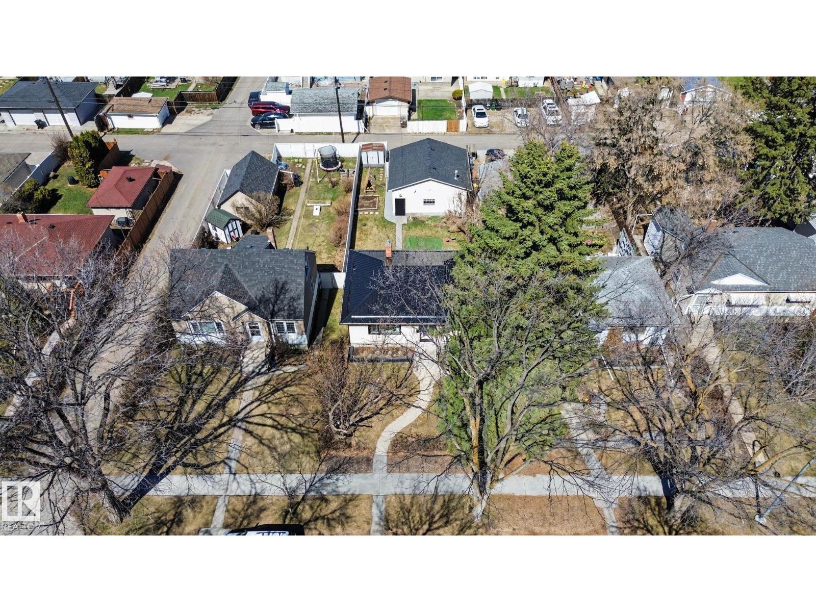 7550 81 AV NW NW - 66