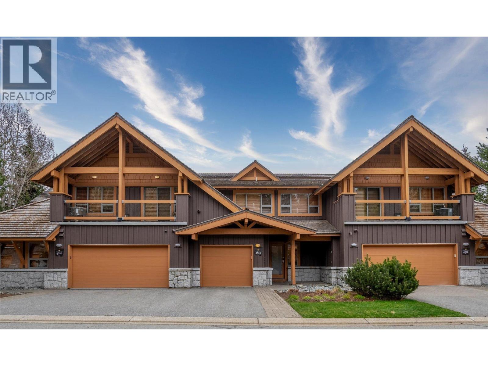 4824 CASABELLA Crescent - main photo