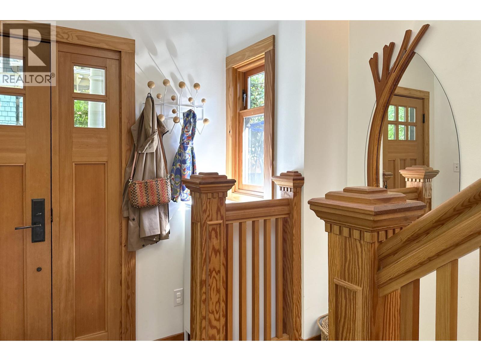 1608 WOODLAND DRIVE, Vancouver