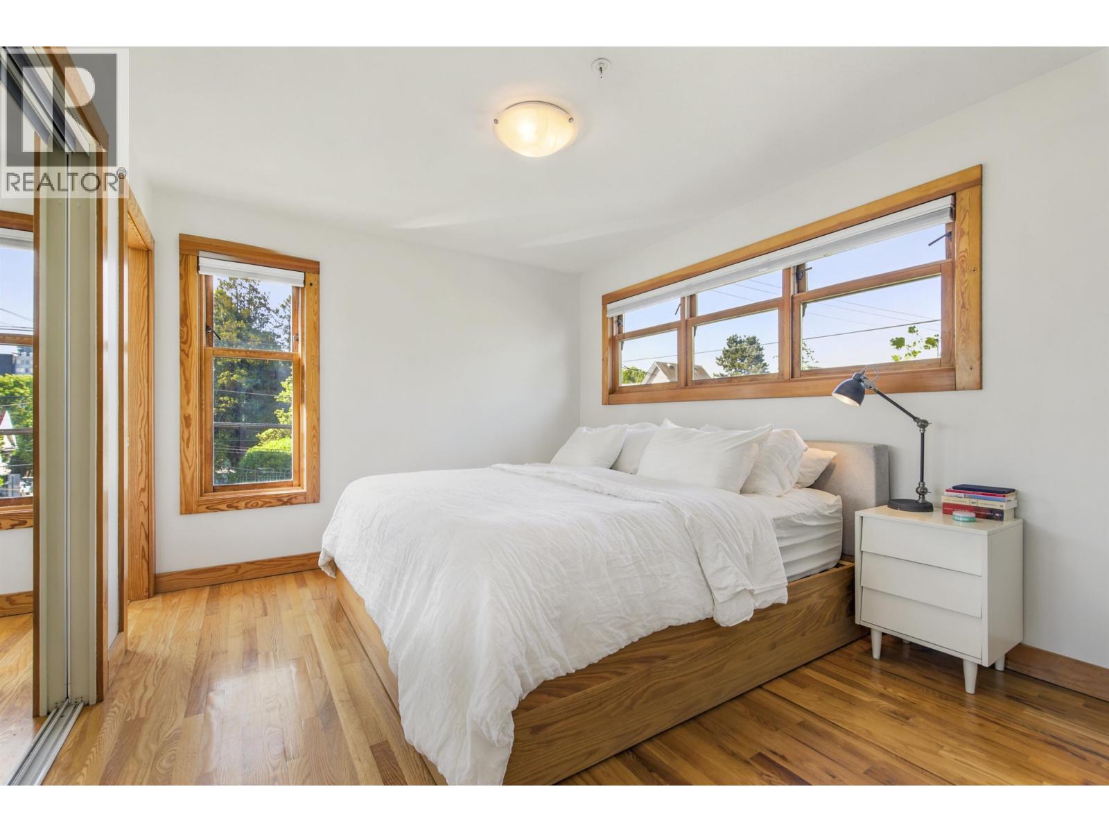 1608 WOODLAND DRIVE, Vancouver