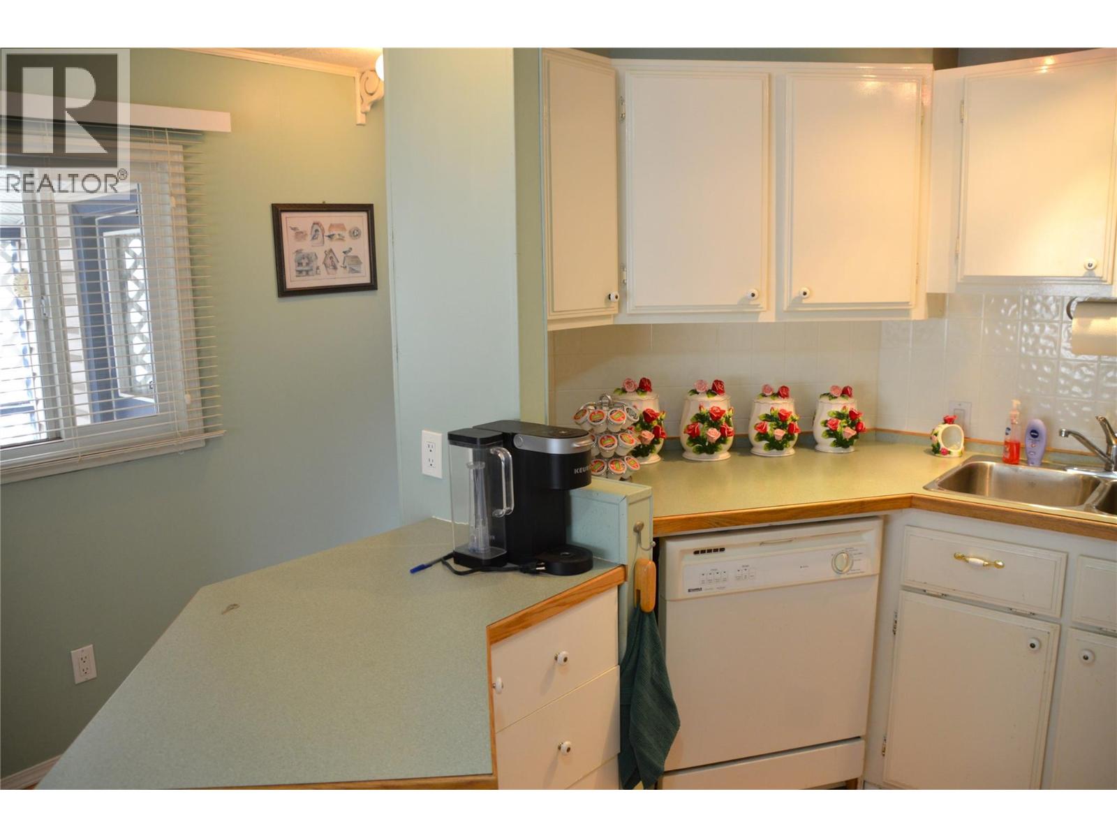 13-566 Coburn Street - 10