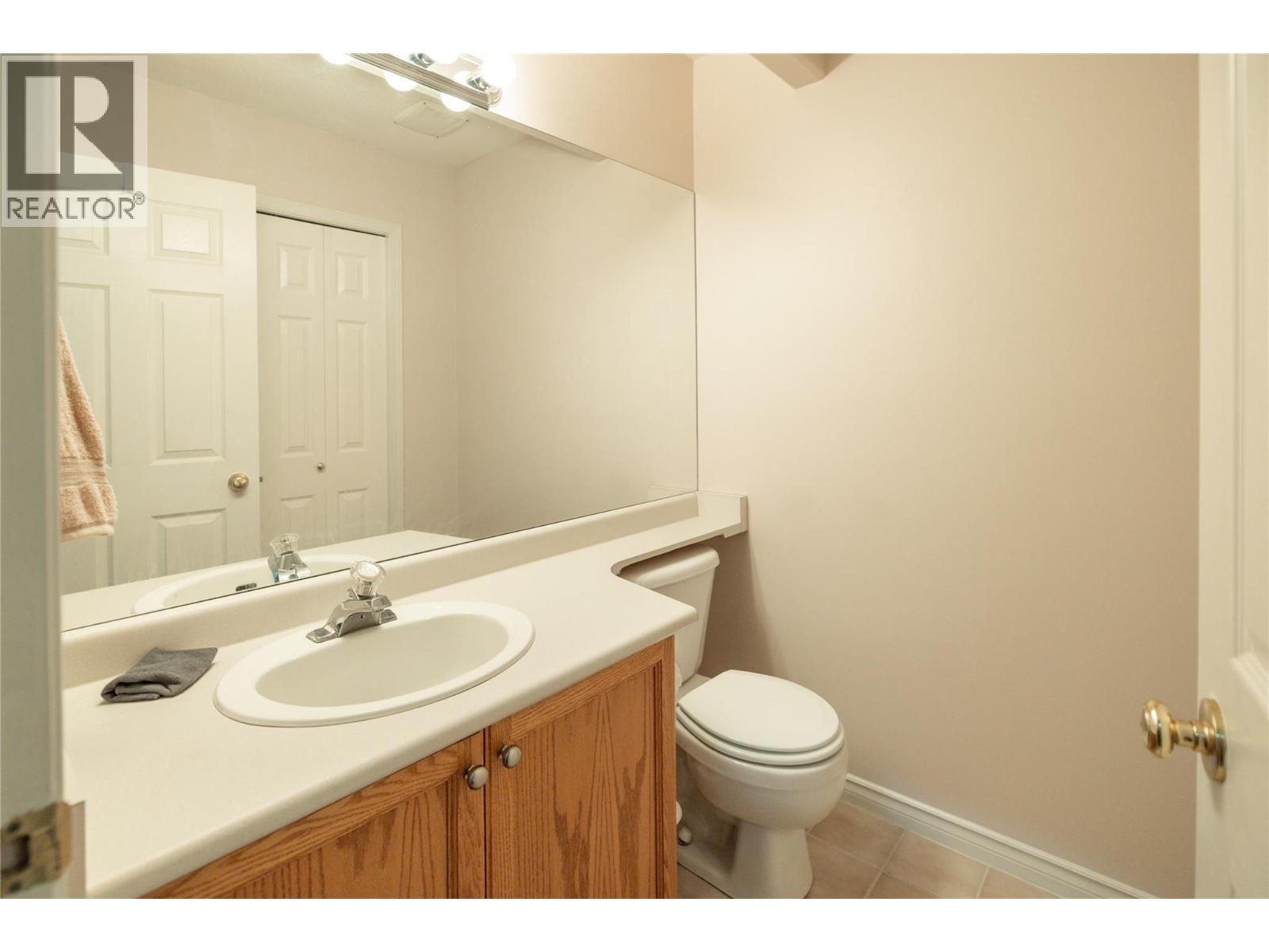 3825 GLEN CANYON Drive Unit# 101, West Kelowna