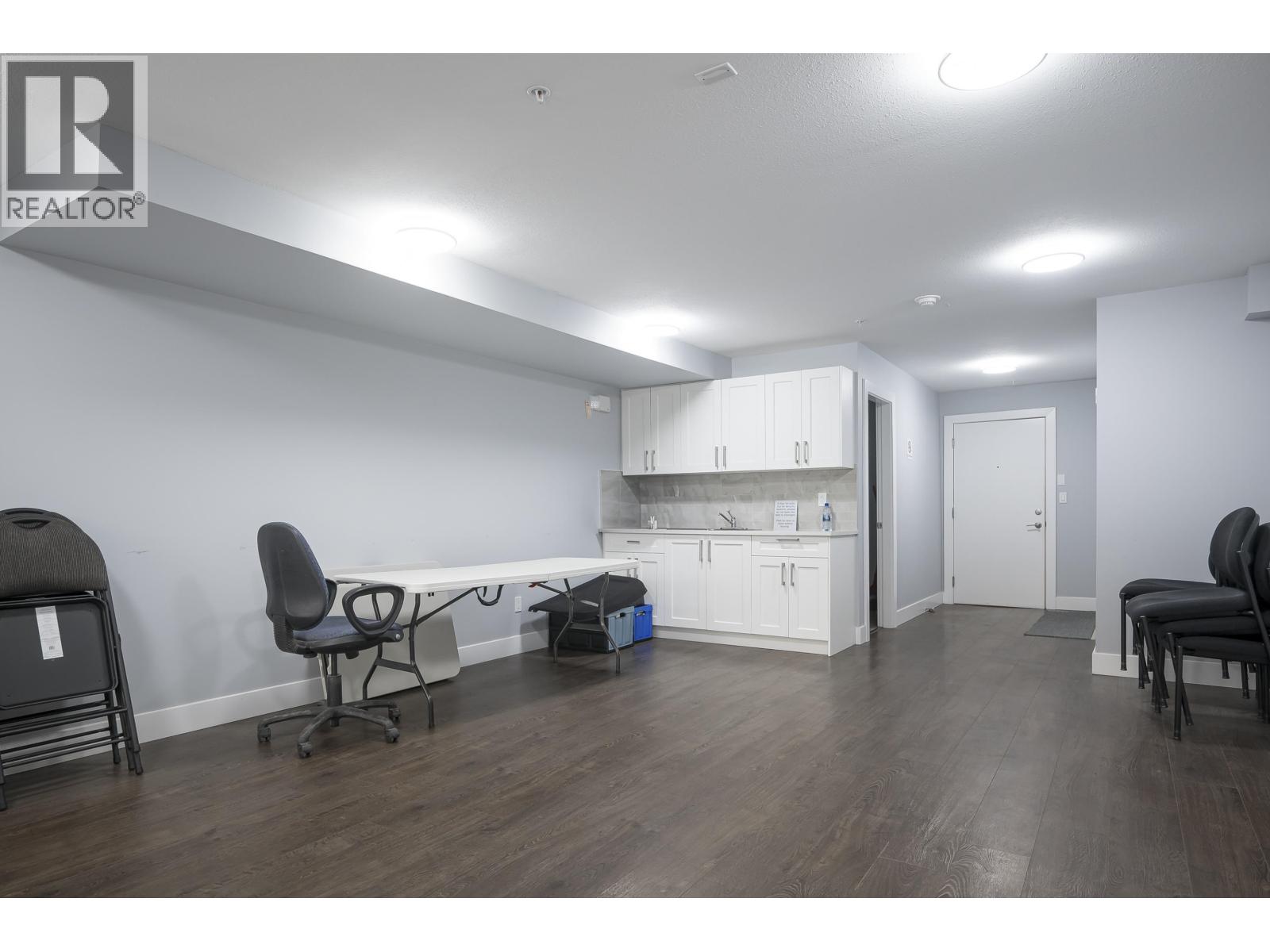 205 1990 WESTMINSTER AVENUE, Port Coquitlam