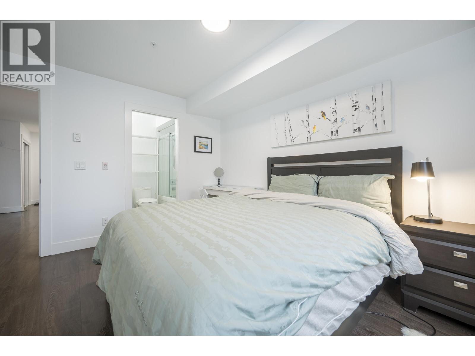 205 1990 WESTMINSTER AVENUE, Port Coquitlam